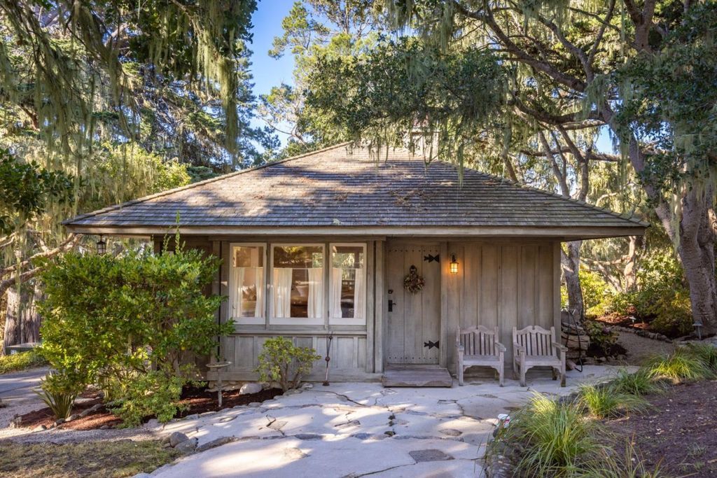 A California Treasure Beautifully Reimagined Craftsman Style Home Asking 16.8 Million 49
