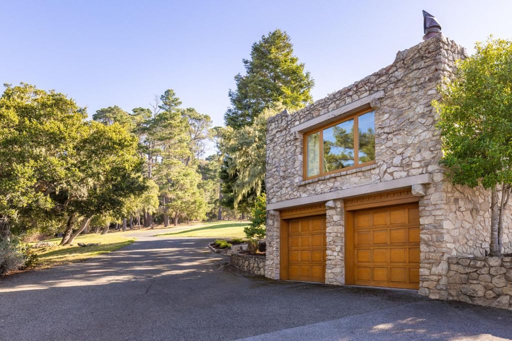 A California Treasure Beautifully Reimagined Craftsman Style Home Asking 16.8 Million 55