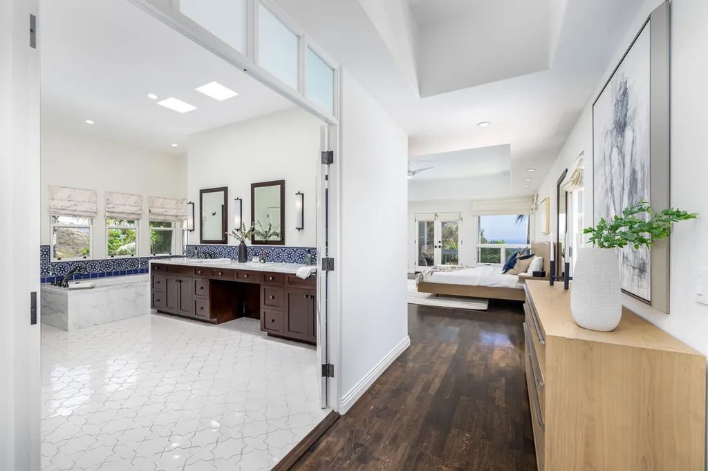 A Coastal Dream Contemporary Spanish Estate in Malibu with Sweeping Ocean Views for 7.65 Million 26