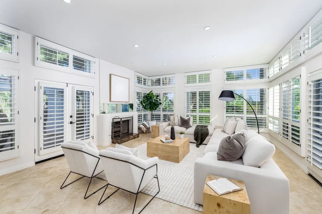 A Coastal Dream Contemporary Spanish Estate in Malibu with Sweeping Ocean Views for 7.65 Million 4