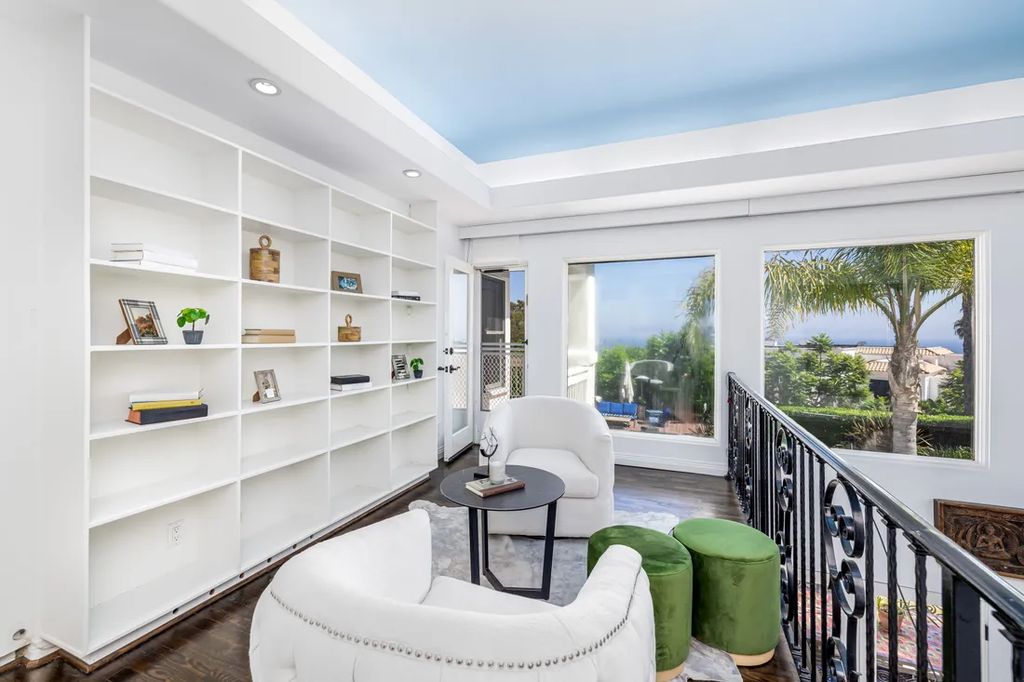 A Coastal Dream Contemporary Spanish Estate in Malibu with Sweeping Ocean Views for 7.65 Million 45
