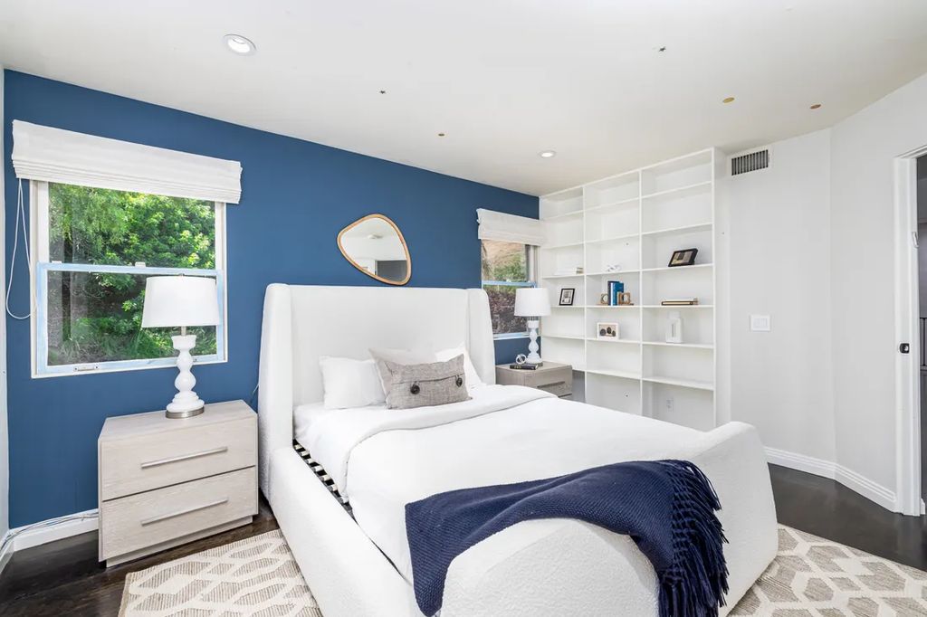 A Coastal Dream Contemporary Spanish Estate in Malibu with Sweeping Ocean Views for 7.65 Million 47