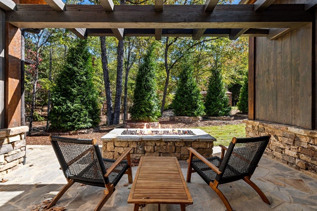 A Masterpiece by Keith Sumner Stunning Retreat on Lake Blue Ridge for 5.2 Million 23