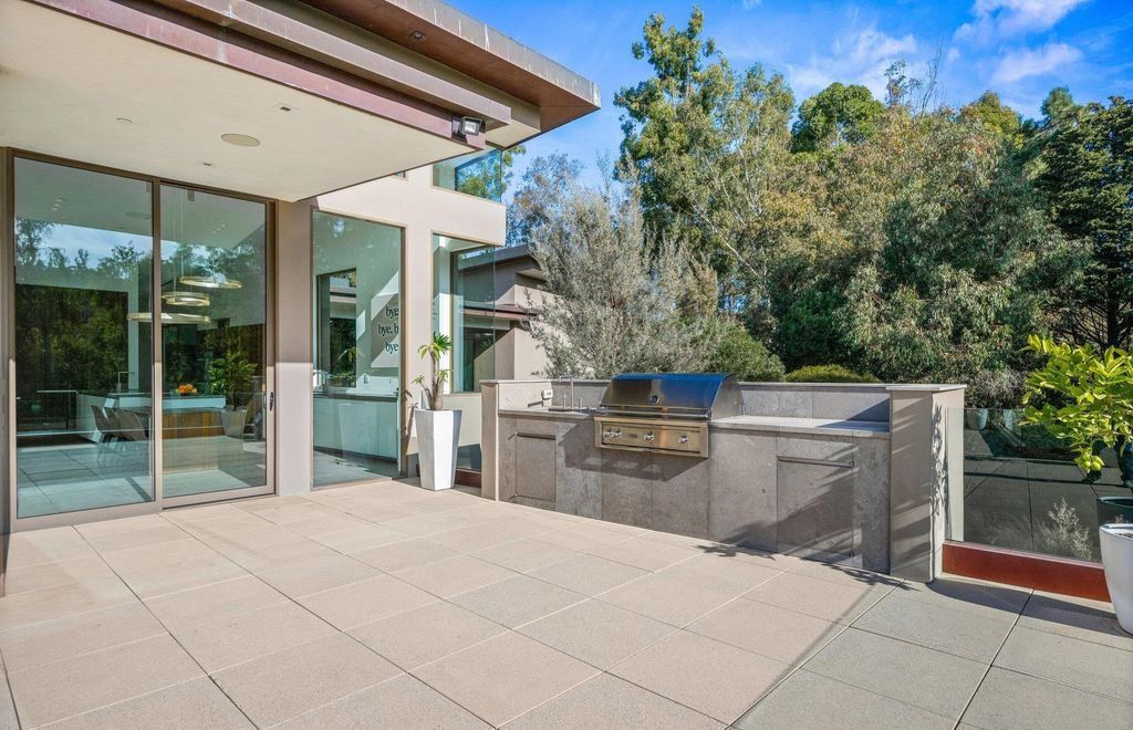 A Masterpiece of Modern Design Warm Contemporary Home with Sweeping Country Views Asking 20 Million 29