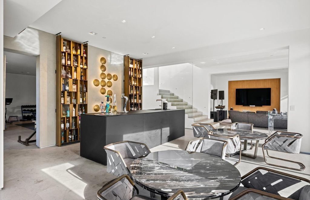 A Masterpiece of Modern Design Warm Contemporary Home with Sweeping Country Views Asking 20 Million 33