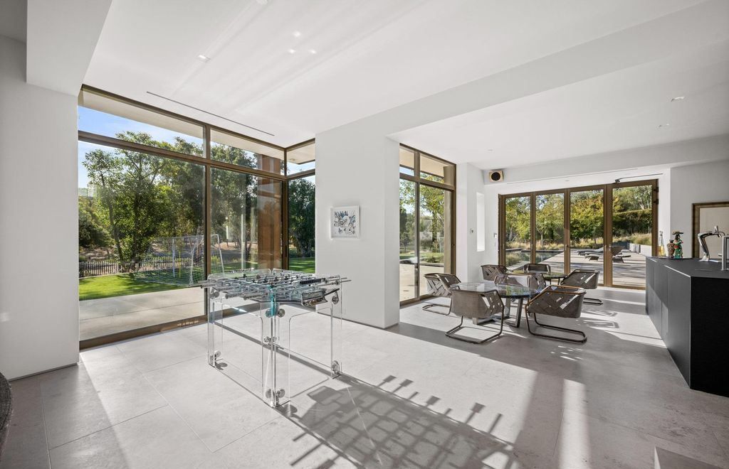 A Masterpiece of Modern Design Warm Contemporary Home with Sweeping Country Views Asking 20 Million 37