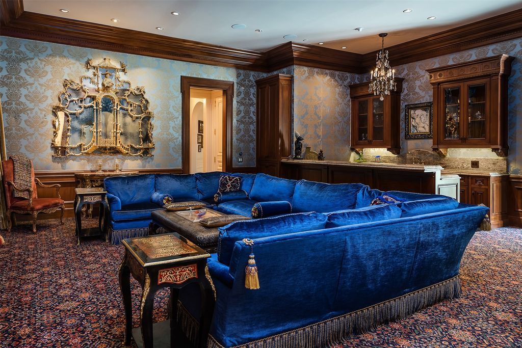 A Private Oasis 23.5M French Renaissance Inspired Home with Resort Like Tranquility 20
