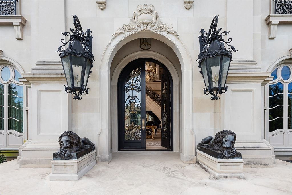 A Private Oasis 23.5M French Renaissance Inspired Home with Resort Like Tranquility 3