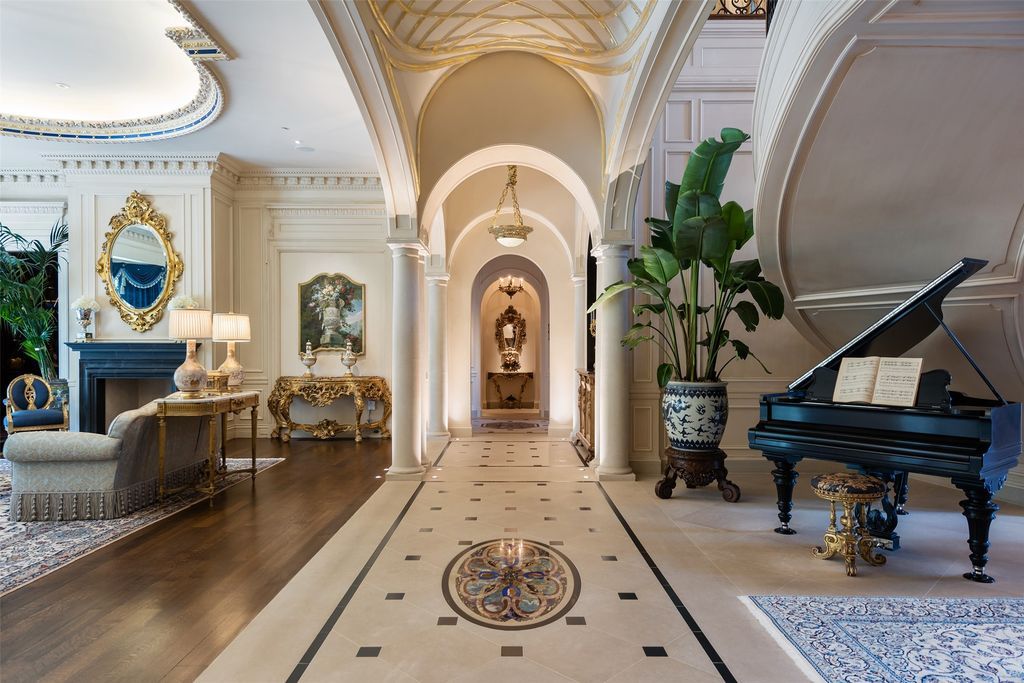 A Private Oasis 23.5M French Renaissance Inspired Home with Resort Like Tranquility 8