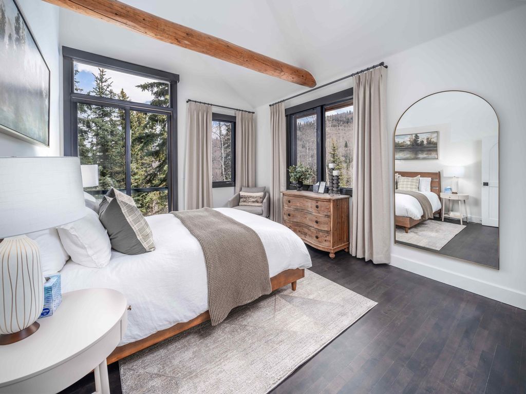 A Skiers Paradise Custom Home with Effortless Access to Sundance Ski Trail for 10.5 Million 19
