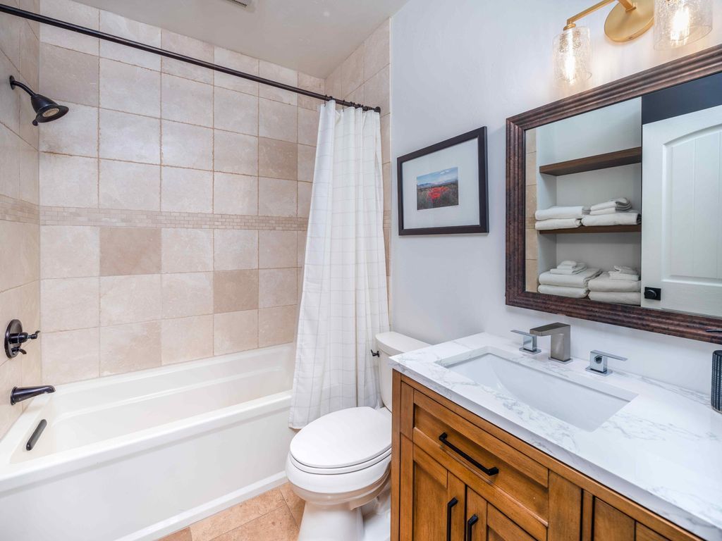 A Skiers Paradise Custom Home with Effortless Access to Sundance Ski Trail for 10.5 Million 23