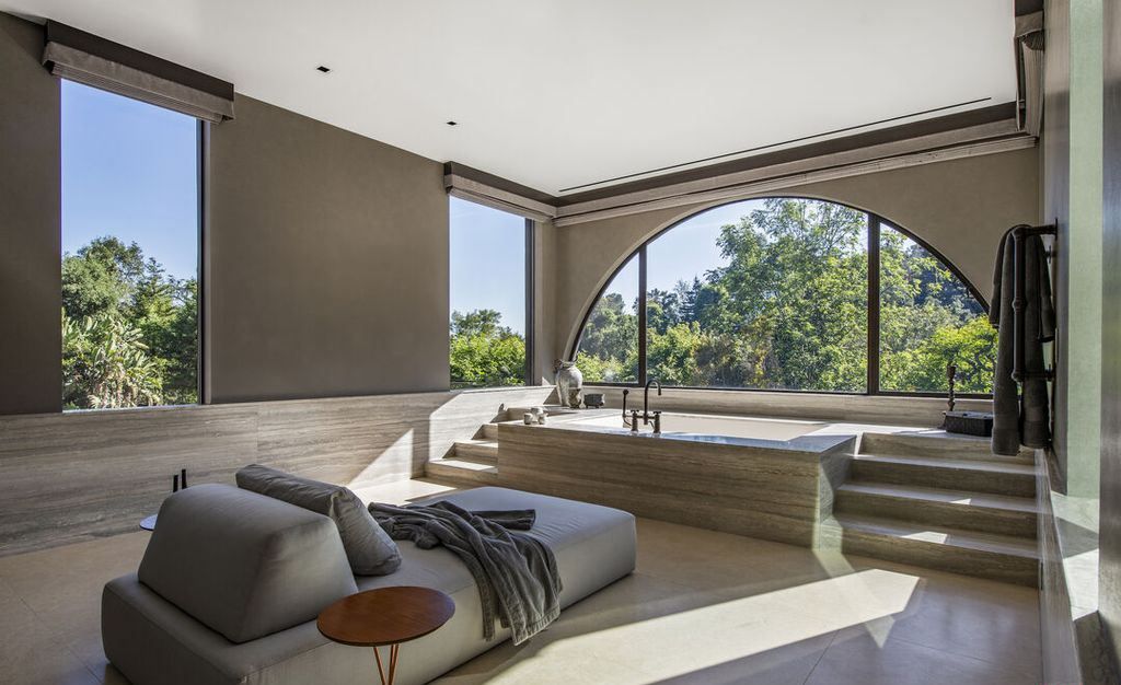 A Vision of Modern Artistry California Estate Blending Curved Geometries and Light for 40 Million 7