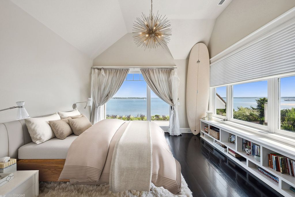 A Waterfront Dream Luxurious Estate Nestled in North Haven Manor Offered for 23.95 Million 11