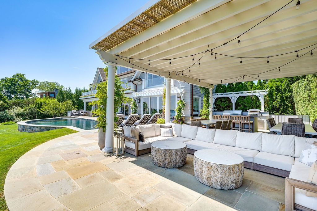 A Waterfront Dream Luxurious Estate Nestled in North Haven Manor Offered for 23.95 Million 18