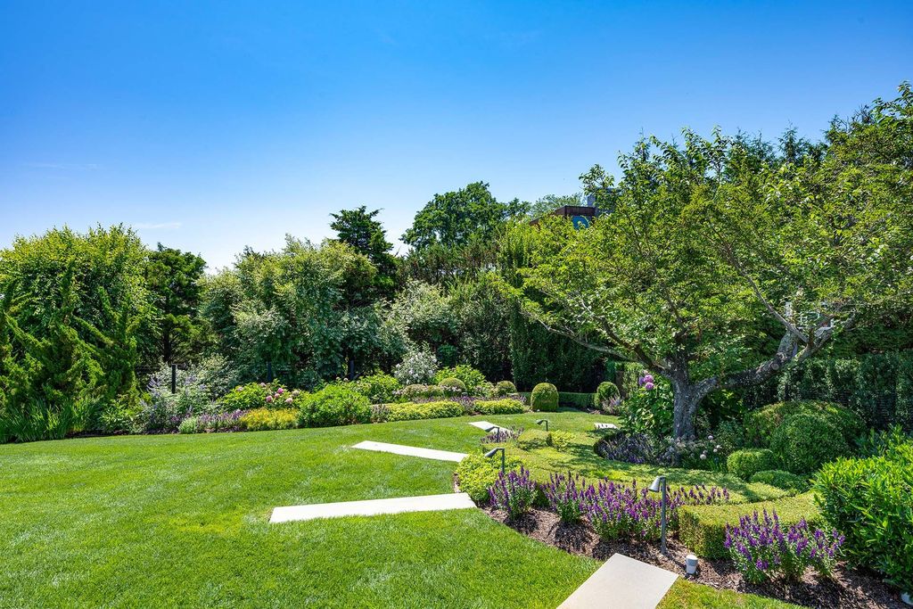 A Waterfront Dream Luxurious Estate Nestled in North Haven Manor Offered for 23.95 Million 21