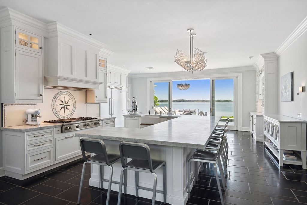 A Waterfront Dream Luxurious Estate Nestled in North Haven Manor Offered for 23.95 Million 6