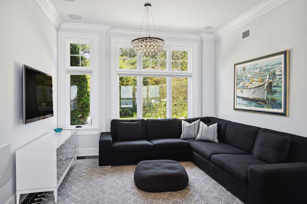 A Waterfront Dream Luxurious Estate Nestled in North Haven Manor Offered for 23.95 Million 7