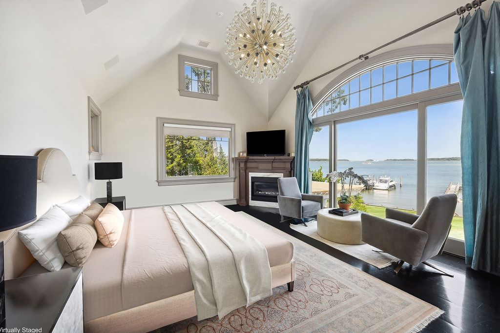 A Waterfront Dream Luxurious Estate Nestled in North Haven Manor Offered for 23.95 Million 8