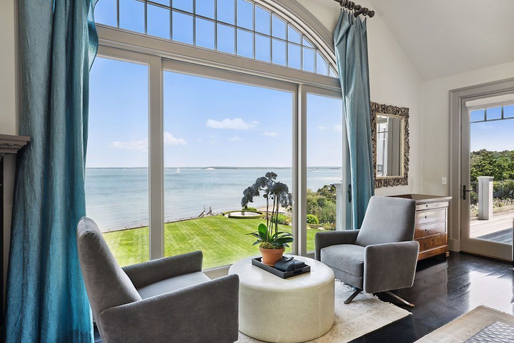 A Waterfront Dream Luxurious Estate Nestled in North Haven Manor Offered for 23.95 Million 9