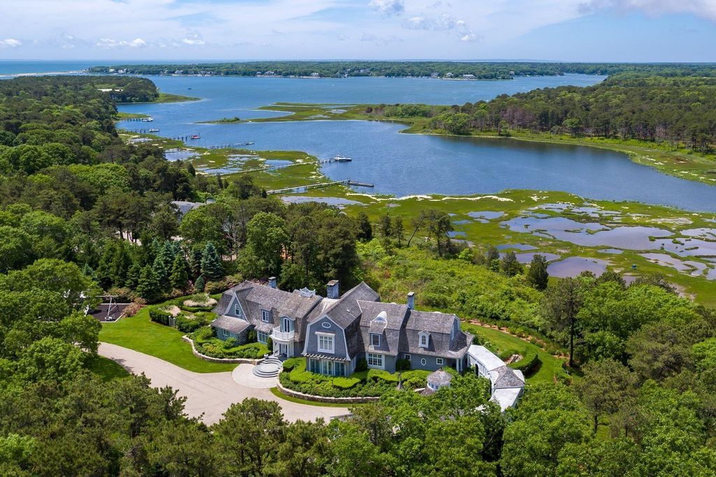 A Waterfront Masterpiece 7.6 Acres of Park Like Grounds and Architectural Excellence by Andrew Franz for 10.95 Million 2