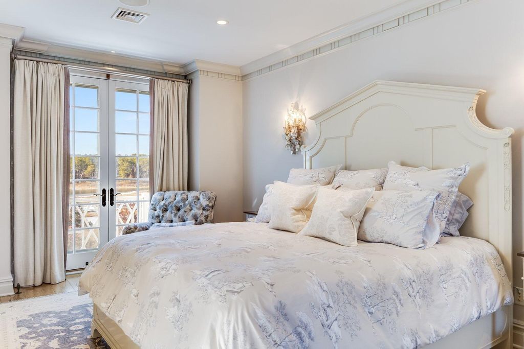 A Waterfront Masterpiece 7.6 Acres of Park Like Grounds and Architectural Excellence by Andrew Franz for 10.95 Million 24