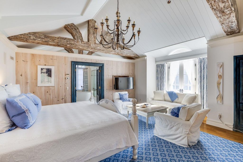 A Waterfront Masterpiece 7.6 Acres of Park Like Grounds and Architectural Excellence by Andrew Franz for 10.95 Million 51