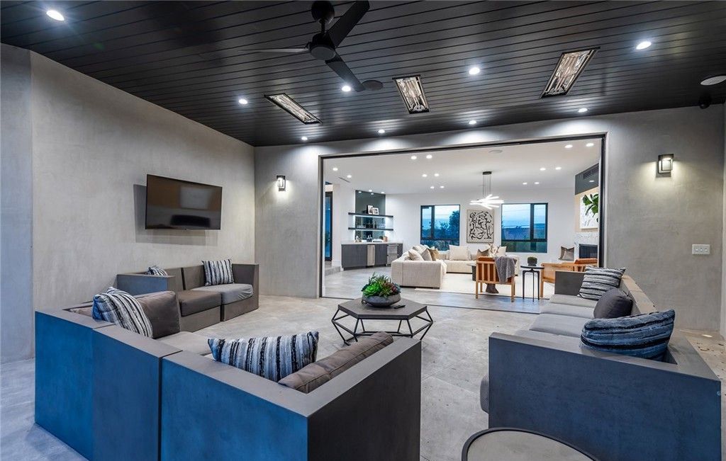 Absolutely Striking Contemporary Masterpiece in Premier Encino Hills Location Listed at 5995000 20
