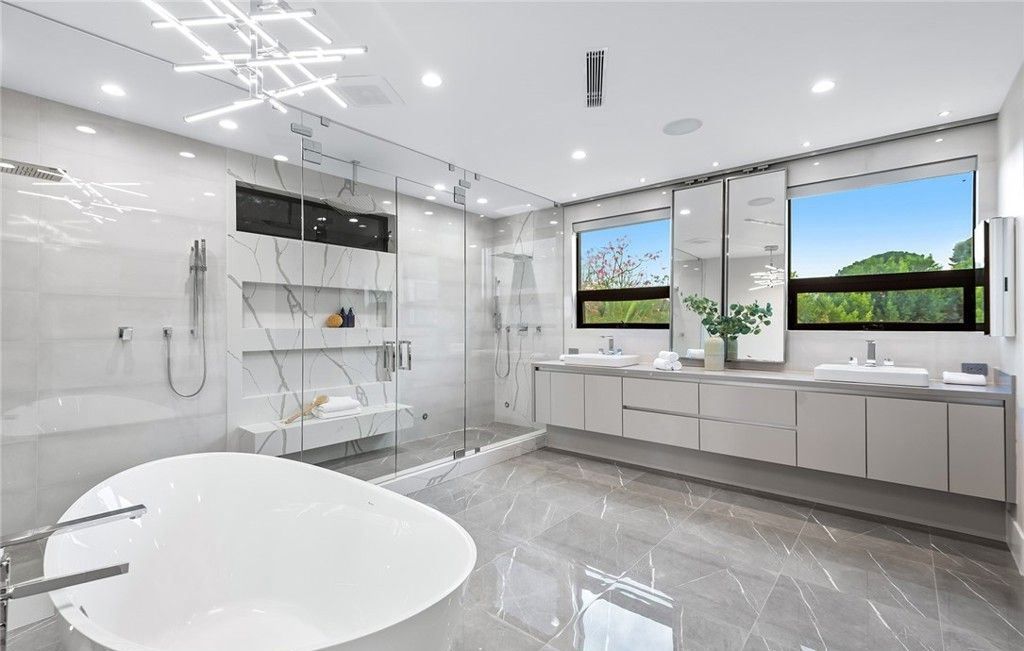 Absolutely Striking Contemporary Masterpiece in Premier Encino Hills Location Listed at 5995000 25