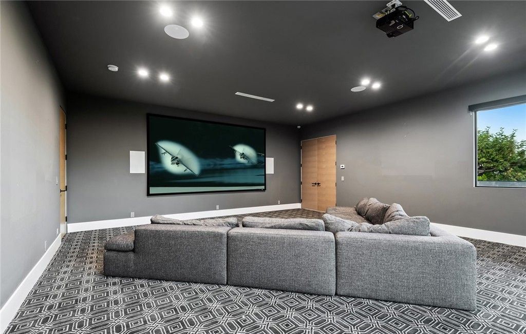 Absolutely Striking Contemporary Masterpiece in Premier Encino Hills Location Listed at 5995000 33