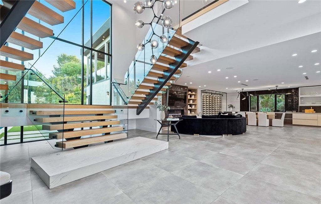 Absolutely Striking Contemporary Masterpiece in Premier Encino Hills Location Listed at 5995000 5