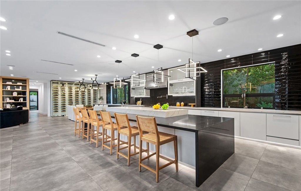 Absolutely Striking Contemporary Masterpiece in Premier Encino Hills Location Listed at 5995000 7