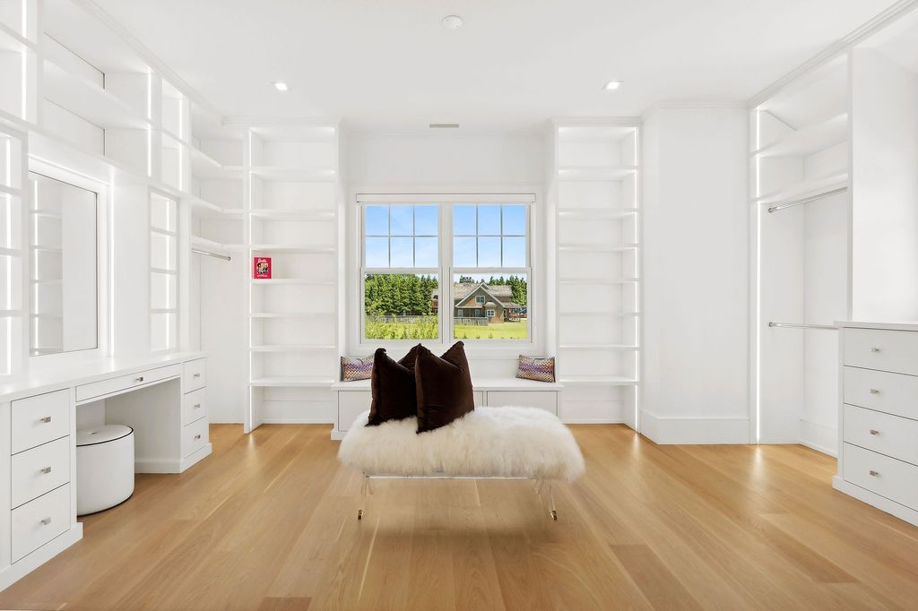 Architectural Brilliance Meets Lavish Living Newly Crafted Marvel in New York Listed for 13475000 26