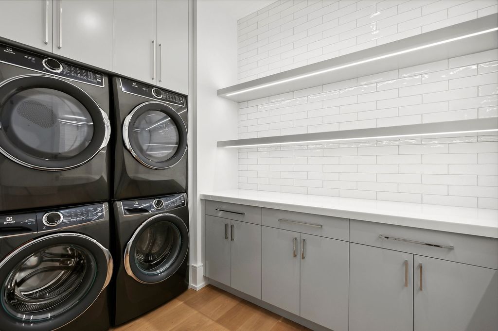 Architectural Brilliance Meets Lavish Living Newly Crafted Marvel in New York Listed for 13475000 30
