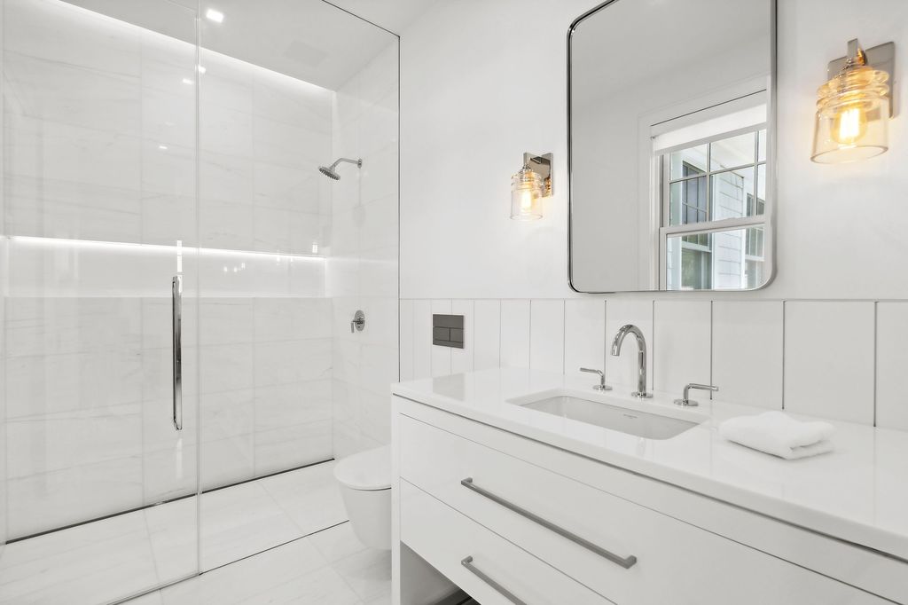 Architectural Brilliance Meets Lavish Living Newly Crafted Marvel in New York Listed for 13475000 35