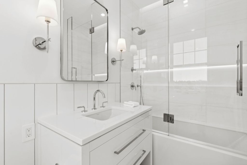 Architectural Brilliance Meets Lavish Living Newly Crafted Marvel in New York Listed for 13475000 37