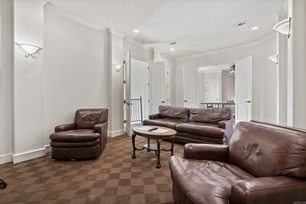 Arkansas Waterfront Paradise 3.29M Home with Prime Lake Hamilton Views 35