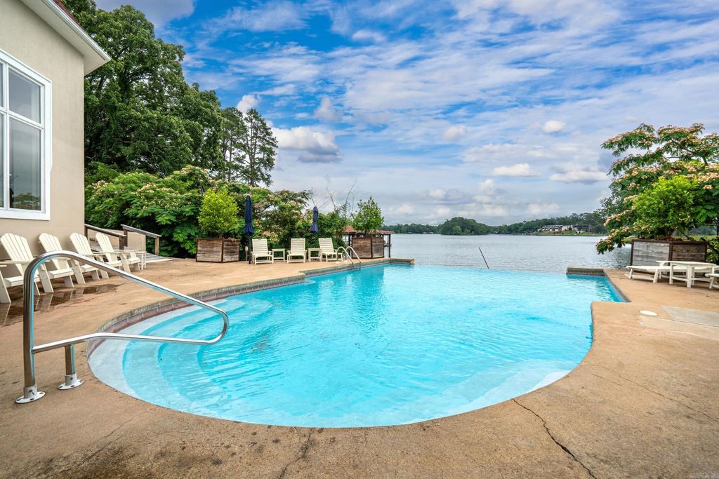 Arkansas Waterfront Paradise 3.29M Home with Prime Lake Hamilton Views 46