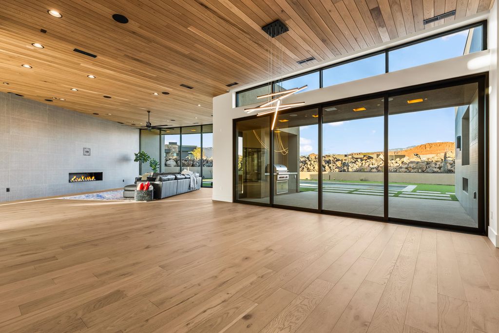 Brand New Custom Home with Unparalleled Views of Utahs Red Rocks Priced at 4.25 Million 31