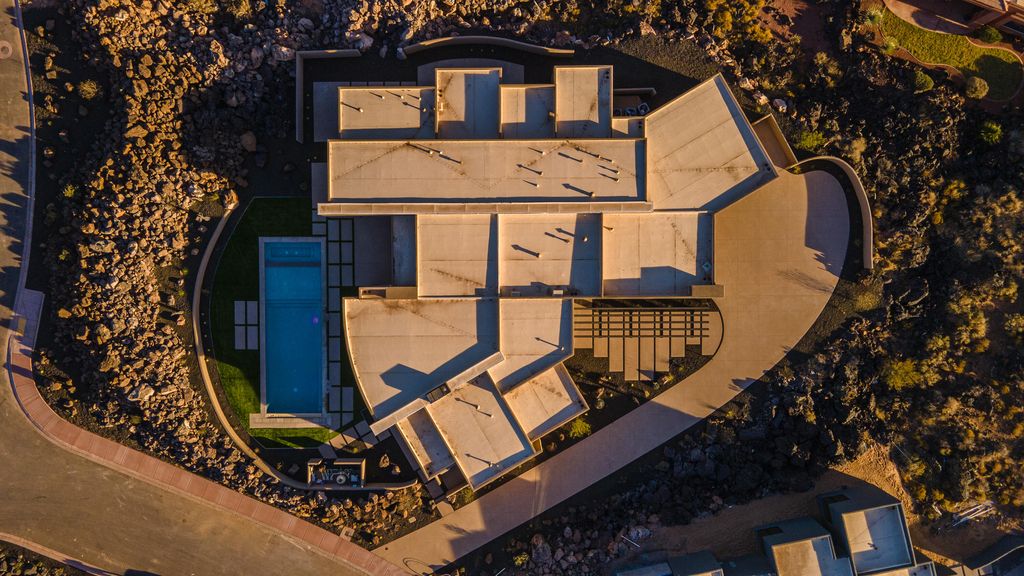 Brand New Custom Home with Unparalleled Views of Utahs Red Rocks Priced at 4.25 Million 68