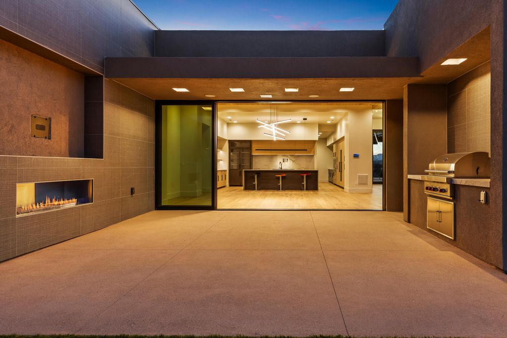 Brand New Custom Home with Unparalleled Views of Utahs Red Rocks Priced at 4.25 Million 8