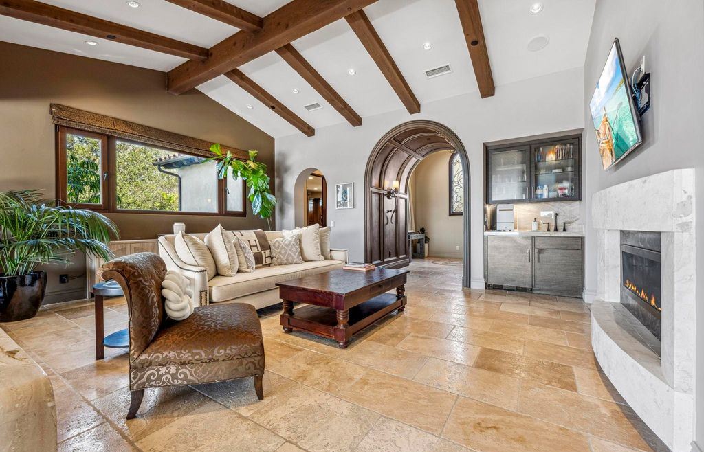 Breathtaking Ocean Views Await Stunning Mediterranean Estate in Carlsbad Asking 10.9 Million 23