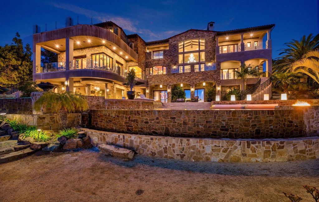 Breathtaking Ocean Views Await Stunning Mediterranean Estate in Carlsbad Asking 10.9 Million 3