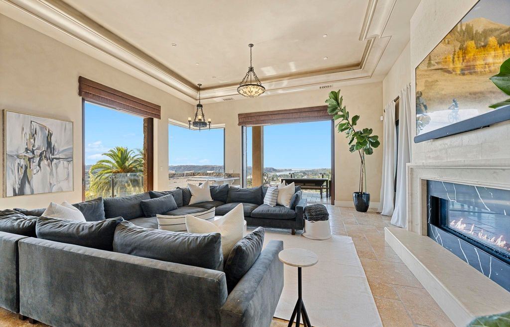 Breathtaking Ocean Views Await Stunning Mediterranean Estate in Carlsbad Asking 10.9 Million 8