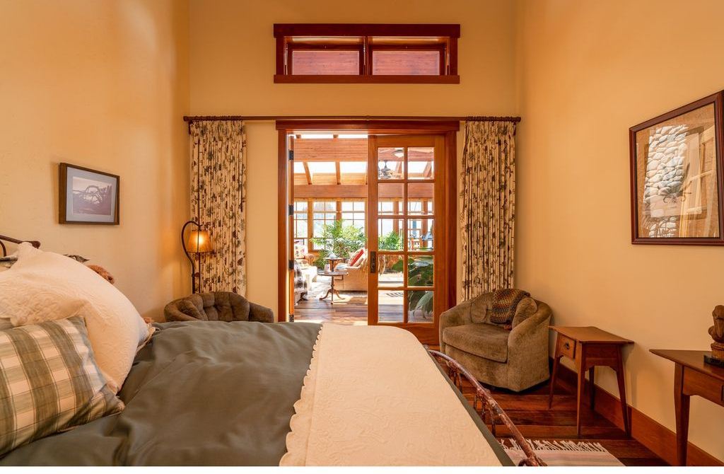 Breathtaking Oceanfront Retreat 6749000 Property Overlooking the Iconic Three Sisters 19