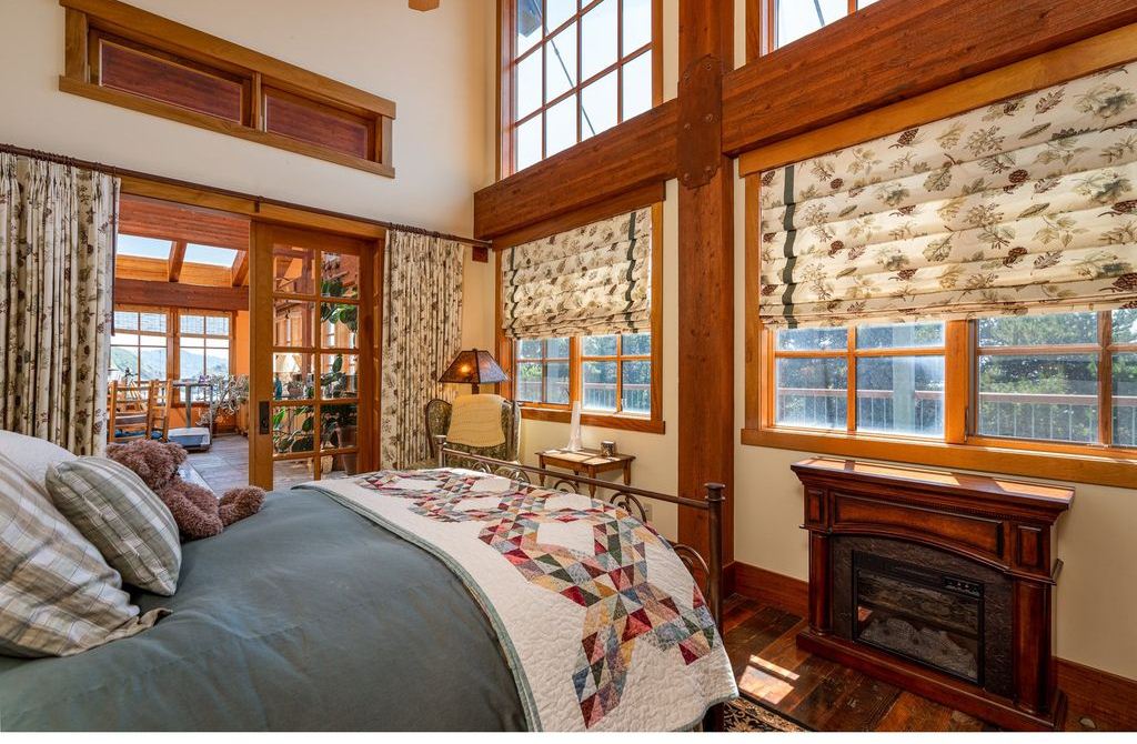 Breathtaking Oceanfront Retreat 6749000 Property Overlooking the Iconic Three Sisters 20