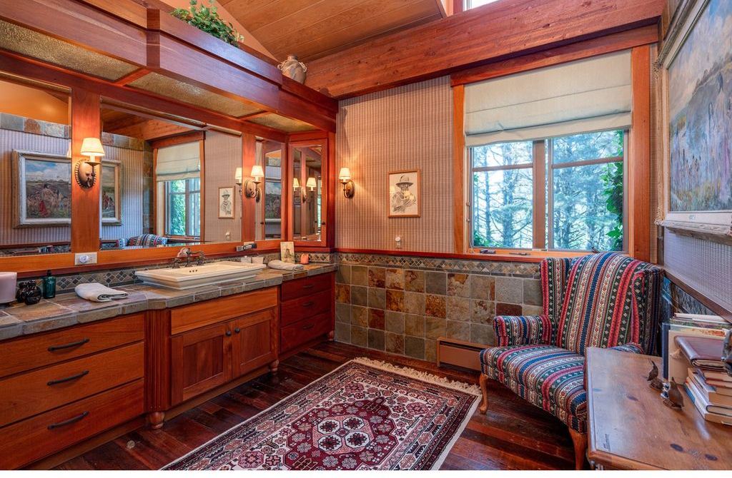 Breathtaking Oceanfront Retreat 6749000 Property Overlooking the Iconic Three Sisters 24