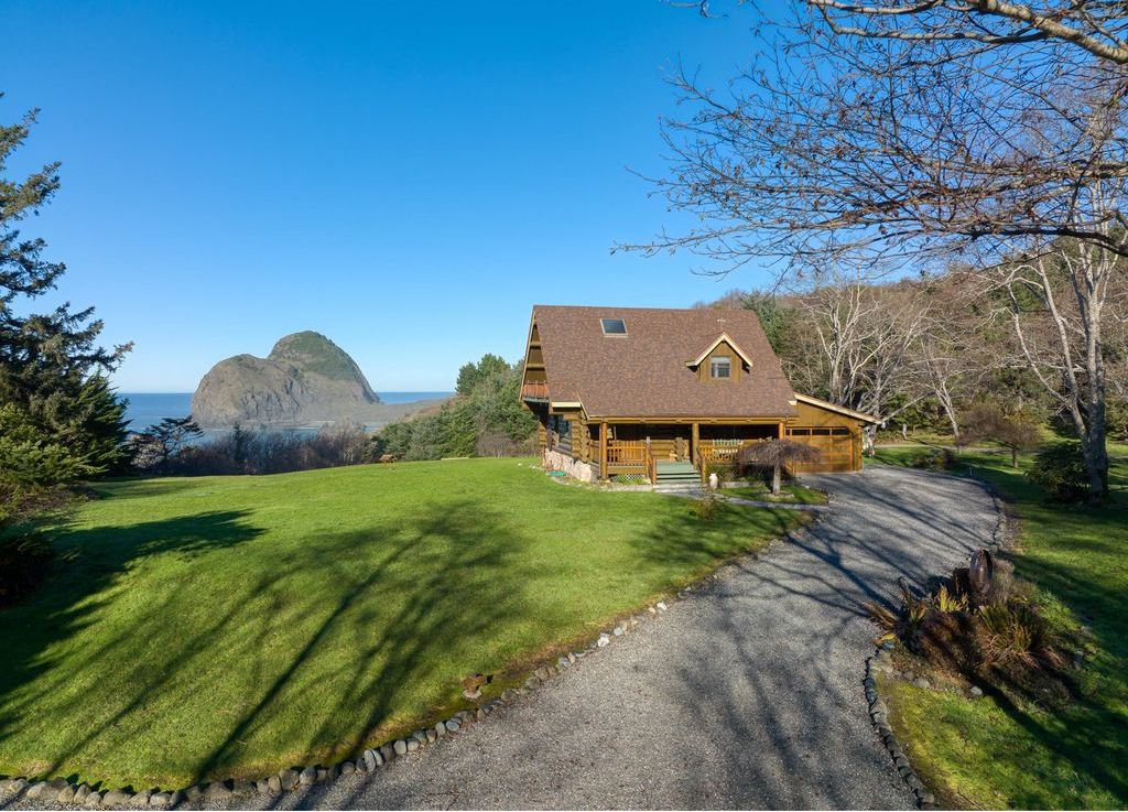 Breathtaking Oceanfront Retreat 6749000 Property Overlooking the Iconic Three Sisters 31