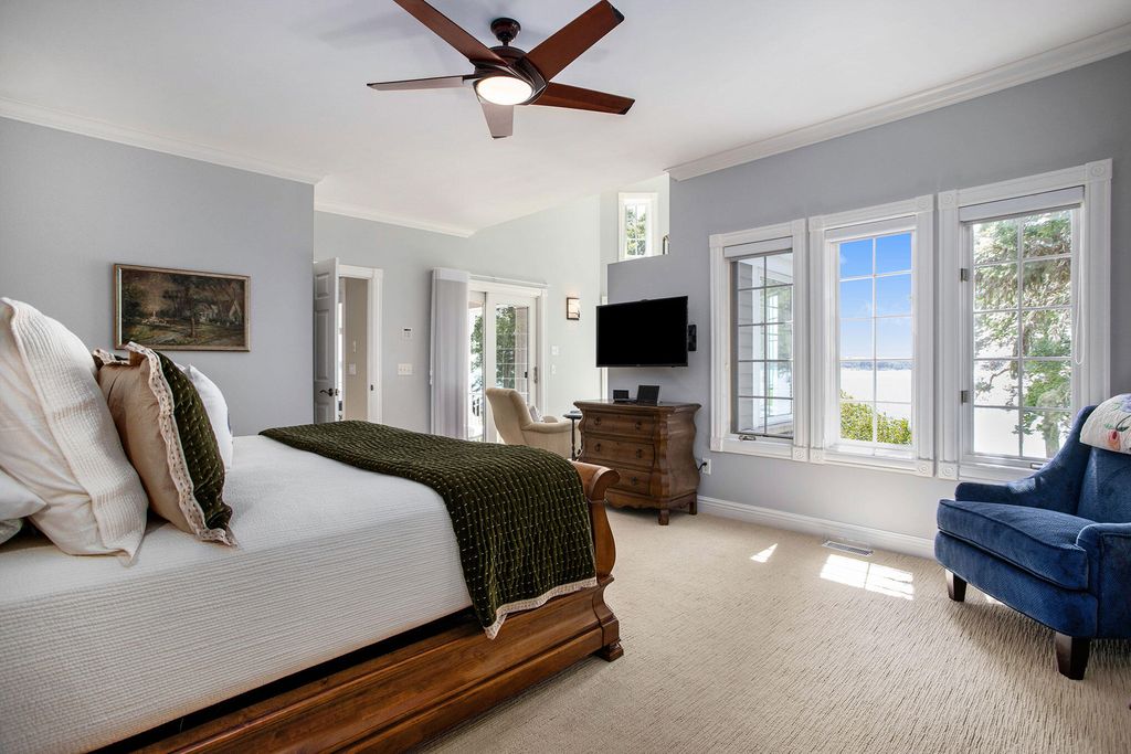 Breathtaking Sunsets and Unparalleled Comfort Premier Lake Home Available for 5.295 Million 25