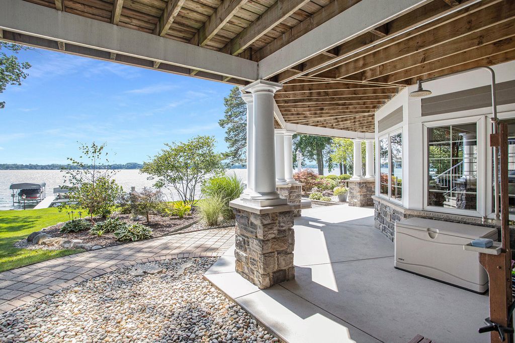 Breathtaking Sunsets and Unparalleled Comfort Premier Lake Home Available for 5.295 Million 47