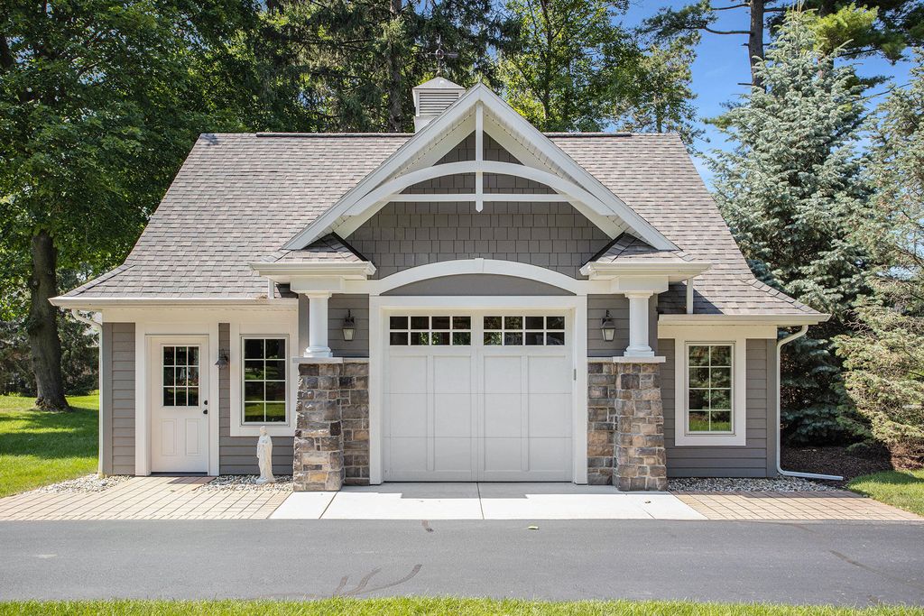 Breathtaking Sunsets and Unparalleled Comfort Premier Lake Home Available for 5.295 Million 50